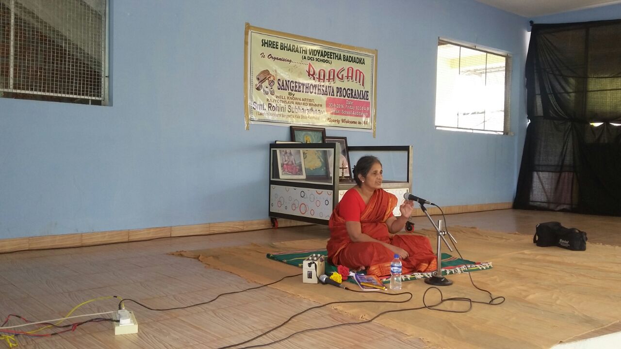 Our Trustee Vid. Rohini Subbartnam conducting workshop on music at Shree Bharathi Vidyapeetha Badiyadka